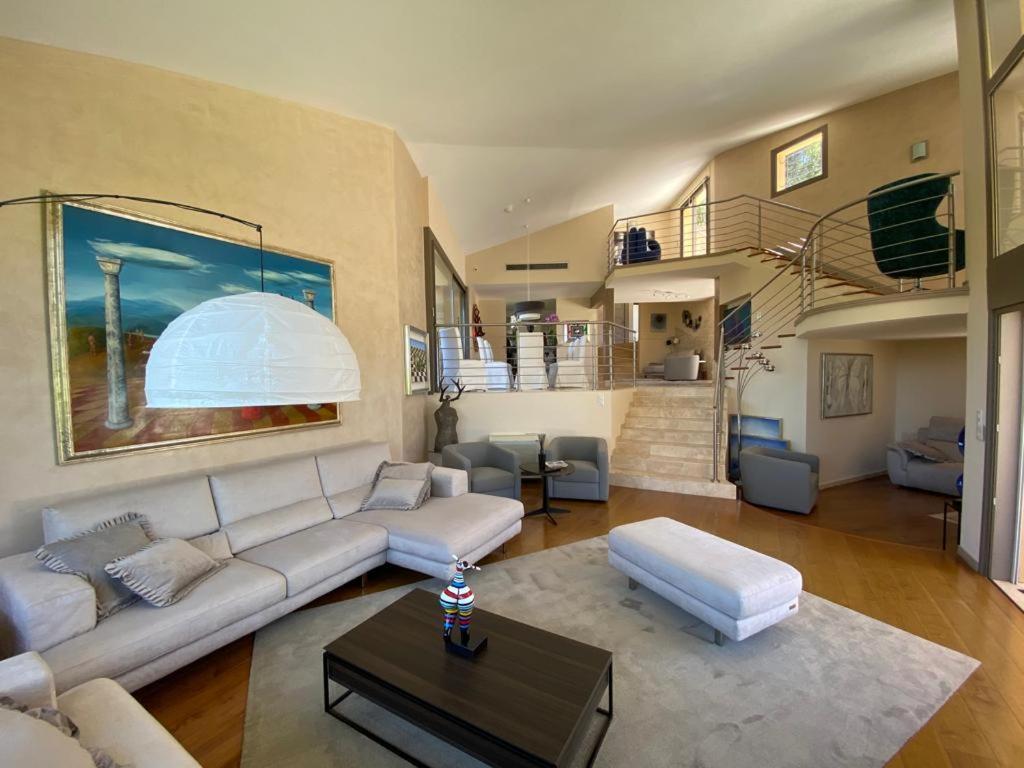 Frgk Datcha "Villa Prestige Mougins" Exteriör bild