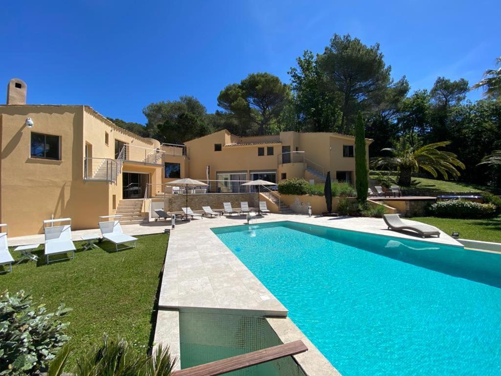 Frgk Datcha "Villa Prestige Mougins" Exteriör bild