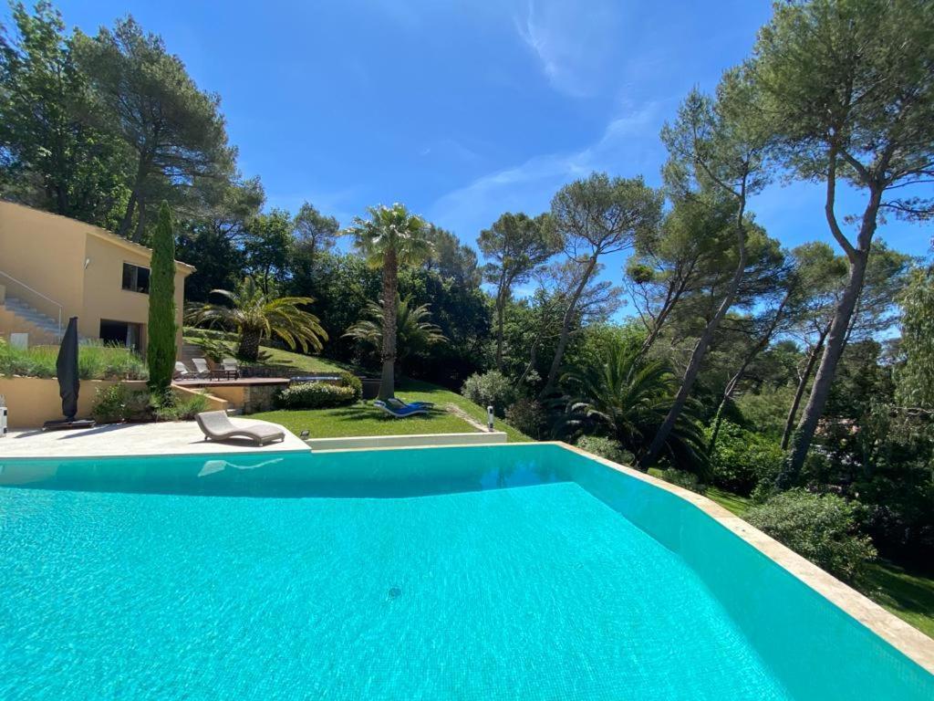 Frgk Datcha "Villa Prestige Mougins" Exteriör bild