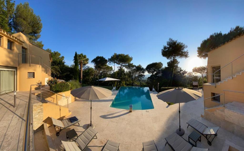 Frgk Datcha "Villa Prestige Mougins" Exteriör bild